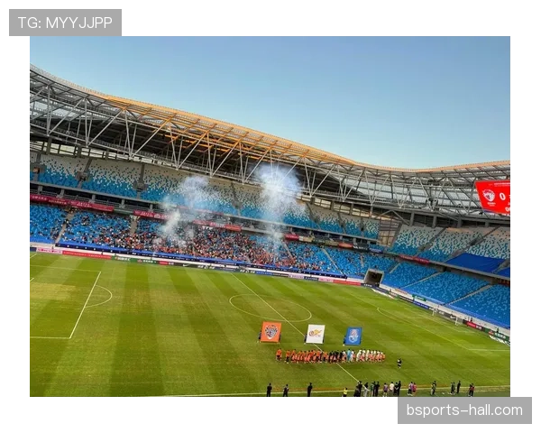 拉莫斯：从边后卫到中卫核心的战术演变分析