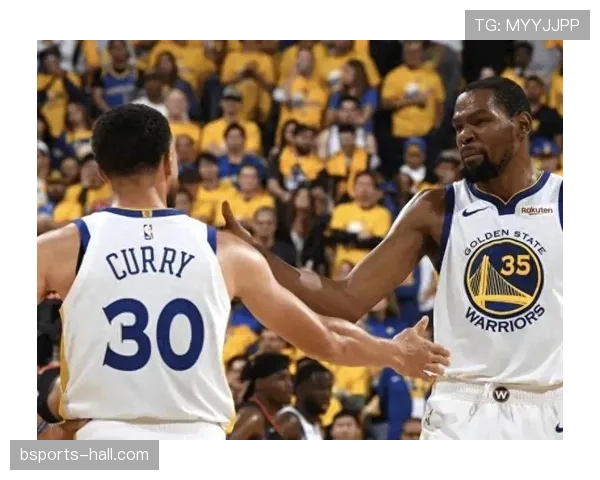 杜兰特无球三分拉开空间效率胜库里单打