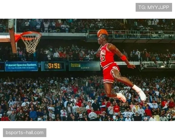 乔丹关键时刻得分爆发拉开对手 投篮选择显著提升效率